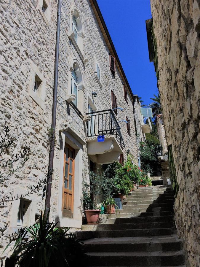 Apartman Pod Forticu Hvar Town Exterior foto
